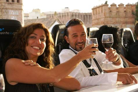 รูปภาพ Dinner in the Sky ภัตตาคารลอยฟ้า สวยและเสียวไปในตัว