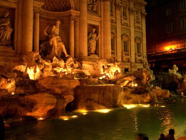 [14_26_3---Trevi-Fountain--Rome--Italy_web[2].jpg]