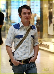 elijah-wood-apple-store-11