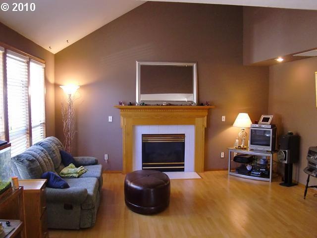 [10023537_3_1[3].jpg]
