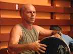 Luís Carlos: percussão