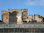 Cattedrale nei fori romani
