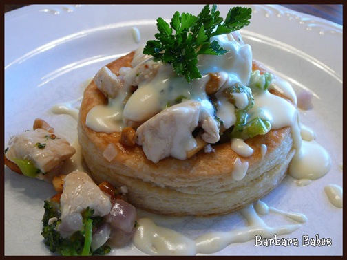 [Vols-au-VentCashewChicken[4].jpg]