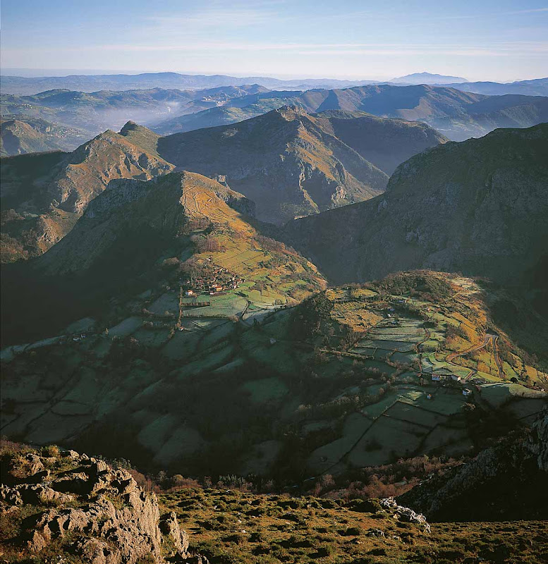 EL MONSACRO