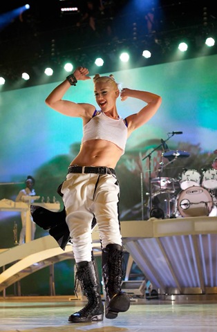 [Gwen Stefani 1[4].jpg]