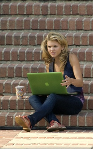 [AnnaLynne McCord 1[5].jpg]