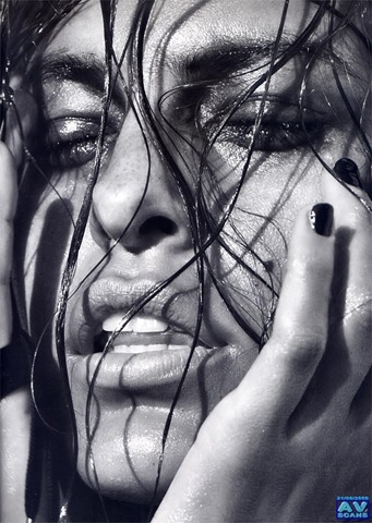 [Eva Mendes Vanity Fair 1[10].jpg]