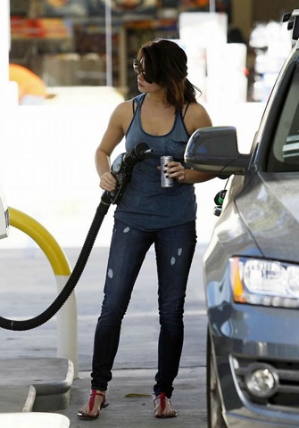 [Ashley Greene 3[2].jpg]