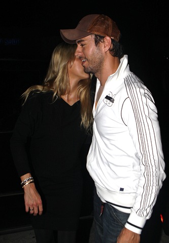 [Anna Kournikova e Enrique Iglesias 1[2].jpg]