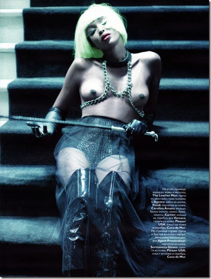 naomi-vogue-russia-04 naomi-vogue-russia-04