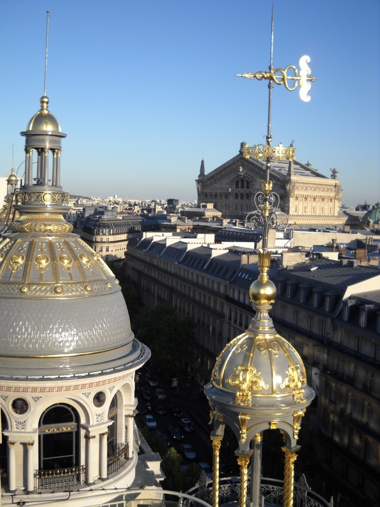 [paris toit printemps[4].jpg]