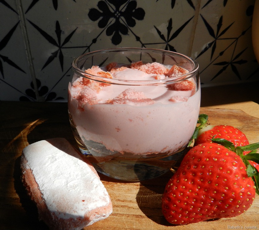 [cheese cake fraises biscuits reims2[7].jpg]
