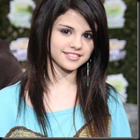 Selena-Gomez145