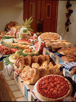 Breakfast at the Inn on the Alameda