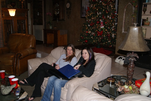 [021210 001[7].jpg]