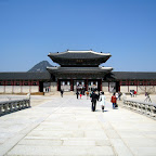 Koreans love old palaces.
