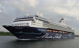 MEIN SCHIFF 001