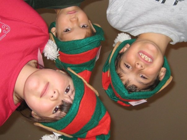 [UpsideDownReederKids3.jpg]