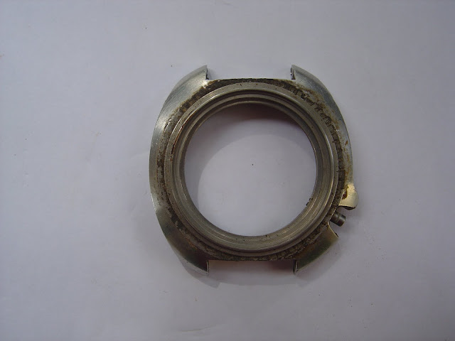 Restauration d'une seiko 6105 8110 6105%20011