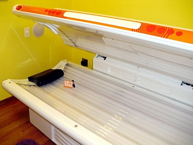 Image of tanning bed