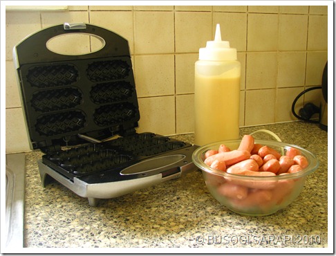 waffle dog maker© BUSOG! SARAP! 2010