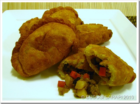 pork empanada intro© BUSOG! SARAP! 2010