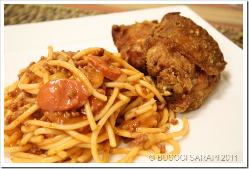 SWEET SPAGHETTI WITH FRIED © BUSOG! SARAP! 2011CHICKEN