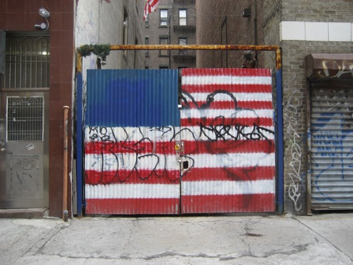 [usflaggraffitiny2corsa3.jpg]