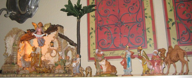 [nativityinfireplace4.jpg]