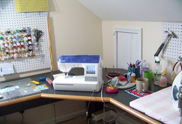 [sewing table 2[3].jpg]