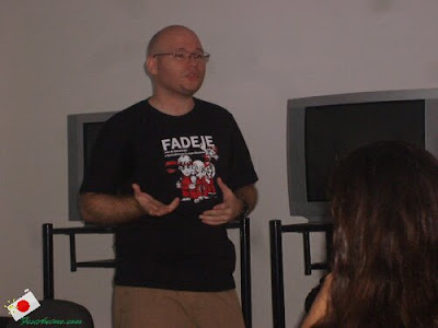David, debatendo com a comunidade