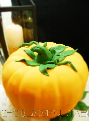 [pumpkin spice cake with fondant 038a[8].jpg]