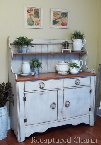 [early 20 century hutch 007[8].jpg]