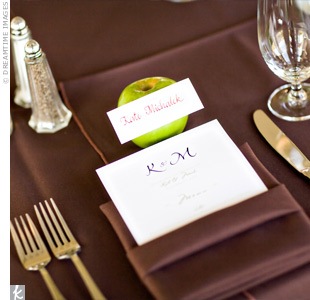 [brown table[2].jpg]