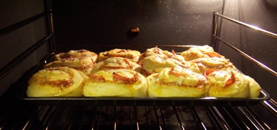 [pizza-rolls 022[5].jpg]