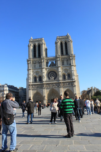 http://lh4.ggpht.com/_ufzkNwFaBVU/SzqEPgJ7cZI/AAAAAAAAAlk/RTE97WBuJMk/s512/Voyage_France_20091014_020.JPG