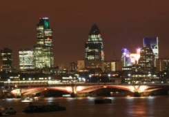 [London lights at night[4].jpg]