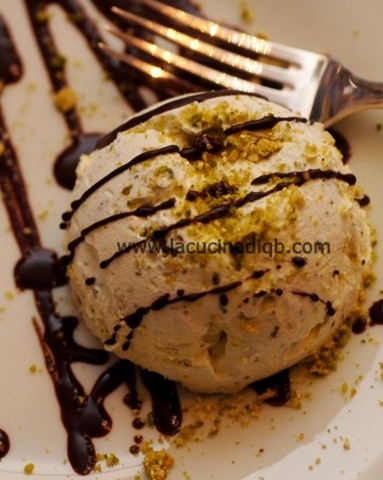 [semifreddo al torroncino e pistacchi[5].jpg]