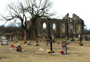 TX Hondo St Dom Church & Tree