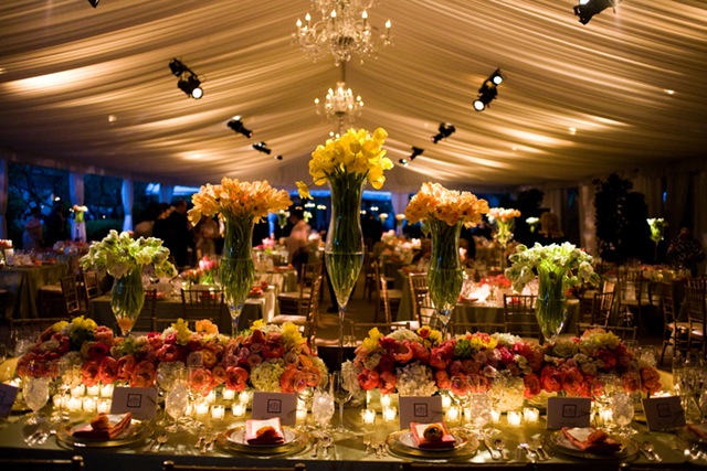 [Amazing head table floral centerpieces vibrant[4].jpg]