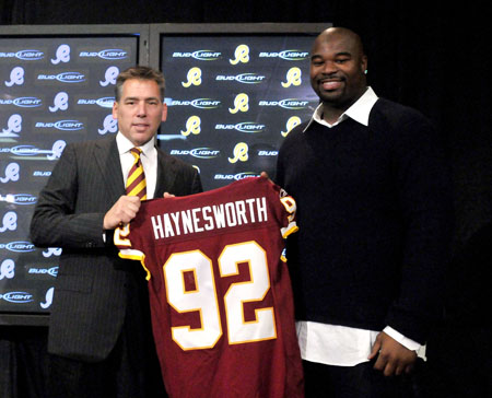 albert-haynesworth_cnpphotos015991-football.jpg