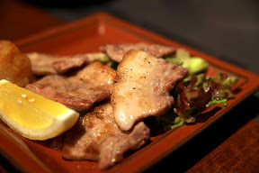 �彣��