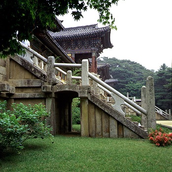Gyeongju Yeonhwagyo and Chilbogyo bridges of Bulguksa Temple 02
