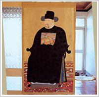 [Cheongdo Portrait of General Yi Un-ryong[4].gif]