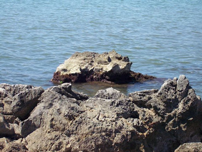 Manfredonia, Al bagno sulla scogliera