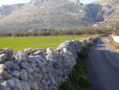 Manfredonia, Muretto a secco