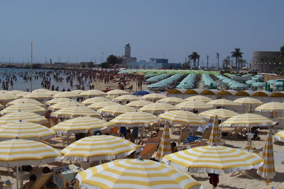 Manfredonia, Ombrelloni in spiaggia