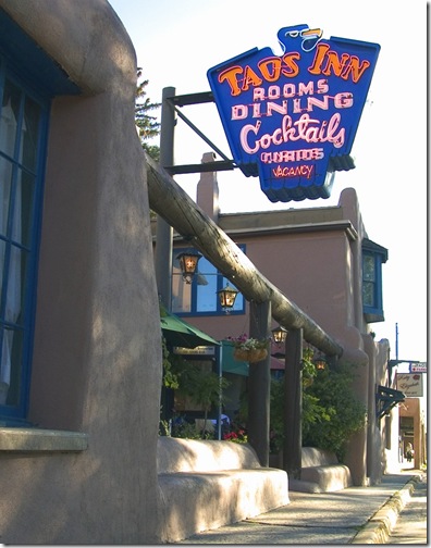 Historic Taos Inn JPG
