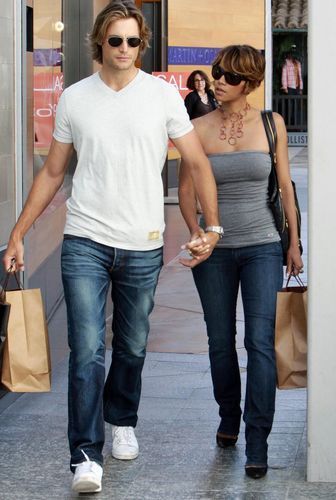 Halle Berry pics
