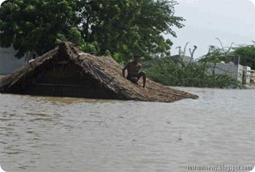 Floods wreak havoc in Andhra, Karnataka006